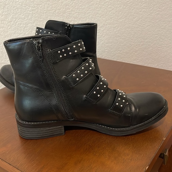Madden 90’s Studded Combat boot - Picture 6 of 8